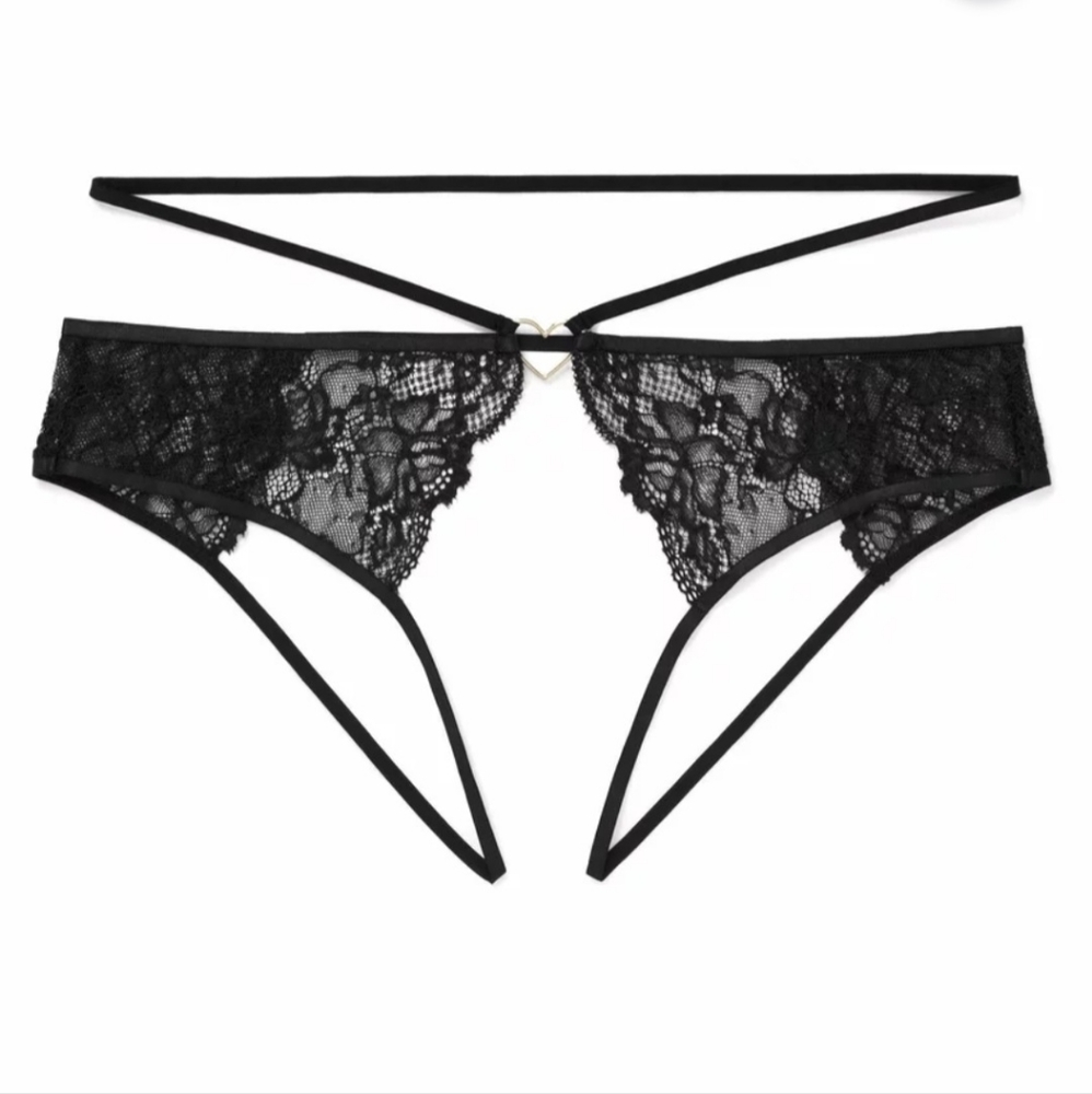 NWT crotchless lace panties